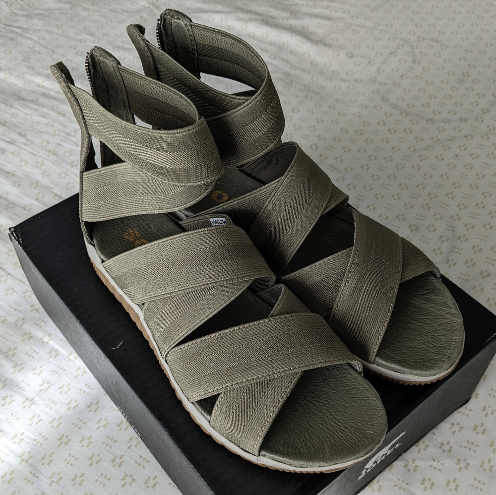 Sorel 7.5 Out N About Sandal in Sage